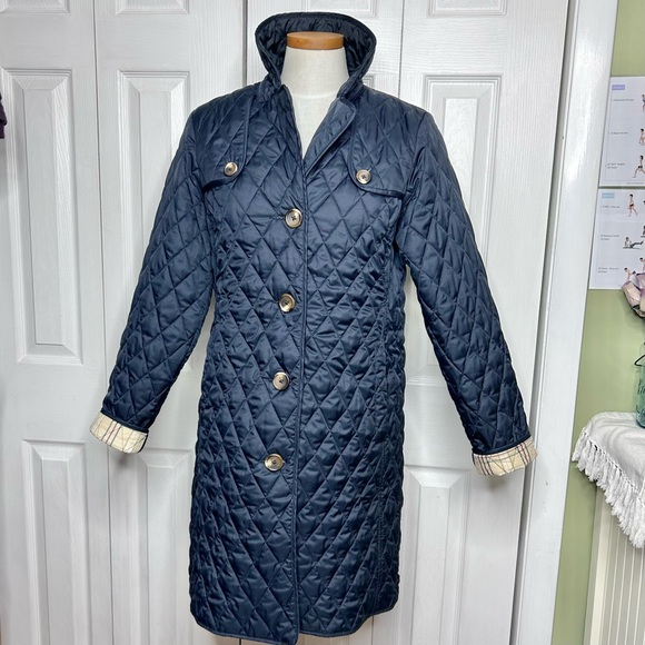 LLBean long black quilted/ insulated field jacket, plaid lining, item 276593 - Picture 1 of 5